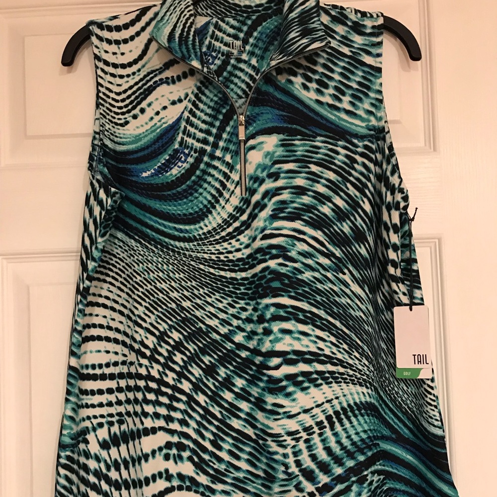 Sleeveless, light weight Golf Shirt